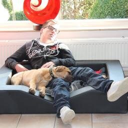 nicootje95's profile picture. Just forever available.