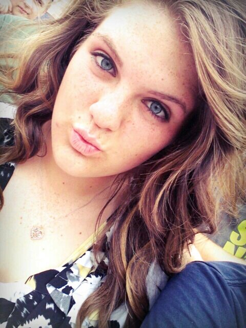 I'm loving life with every breath, with my amazing Boyfriend.! @351crank #FollowMe (: