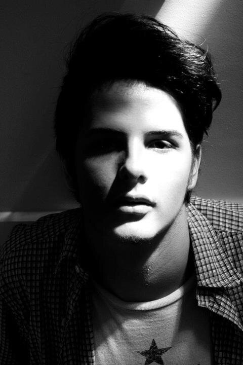 Hair stylist, Ator, Estudante e apaixonado pela vida !!