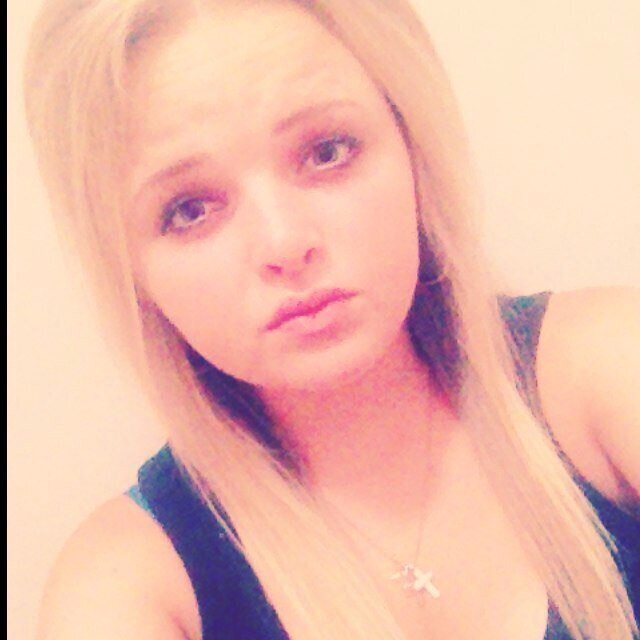 Follow me & ill follow u backk;)3