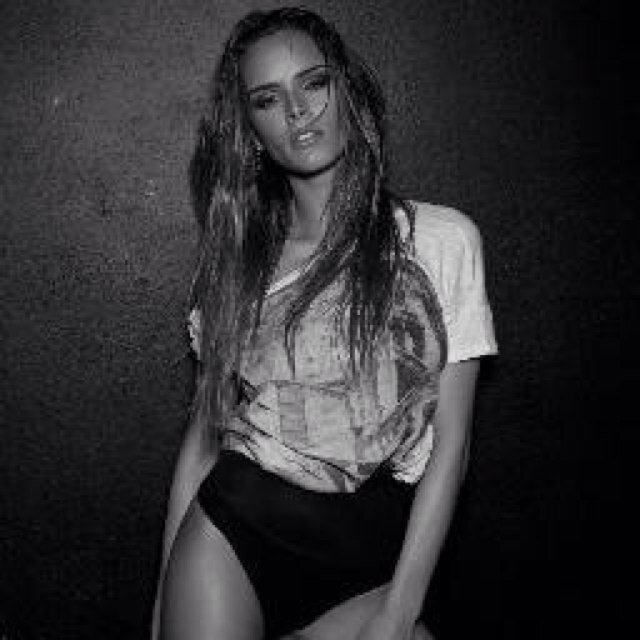 Launching soon!! Women's fashion label. Laid back luxury for the glam rock bohemian babe. Vintage inspired graphic prints. For effortless style...IG @alskarluxe
