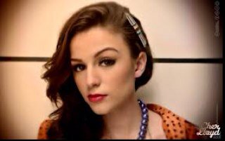 #We are a mix from one direction# and cher lloyd en we ❤ hun And# we are great fans #so follow us because then are we happy #We need 1000 followers! #