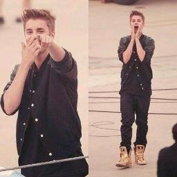 FeverBieberpy's profile picture. Nuestra inspiración @justinbieber I LOVE SO MUCH! :)
#Kidrauhl
Sigueme y te sigo! :D