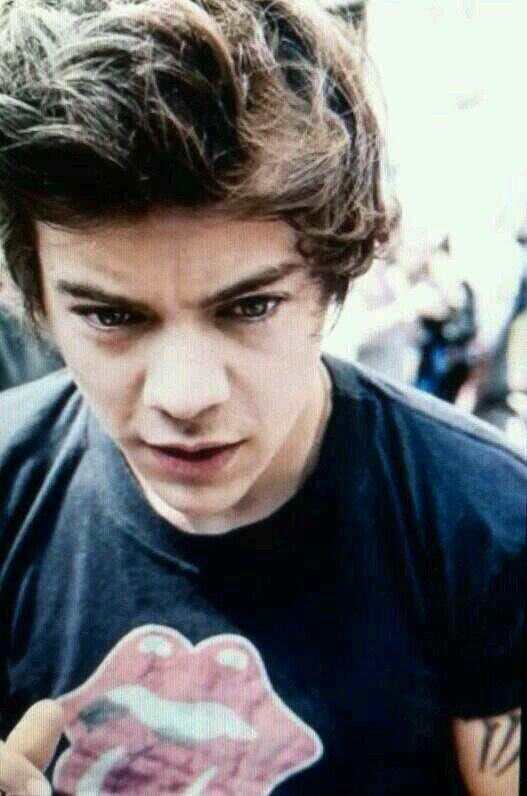 go follow @chocozerrie bc she gave you a free follow ily