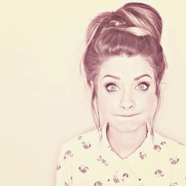 (◠‿◠✿) Just a British girl, who sometimes talks to a camera and loves guinea pigs.