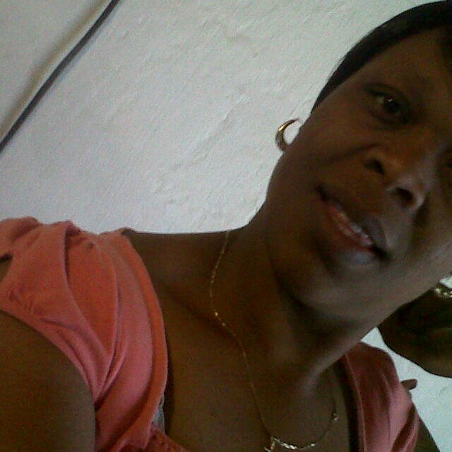 T_mhlongo's profile picture. Nw i 4got hw to follow en hw to b followed,pls remind me♥