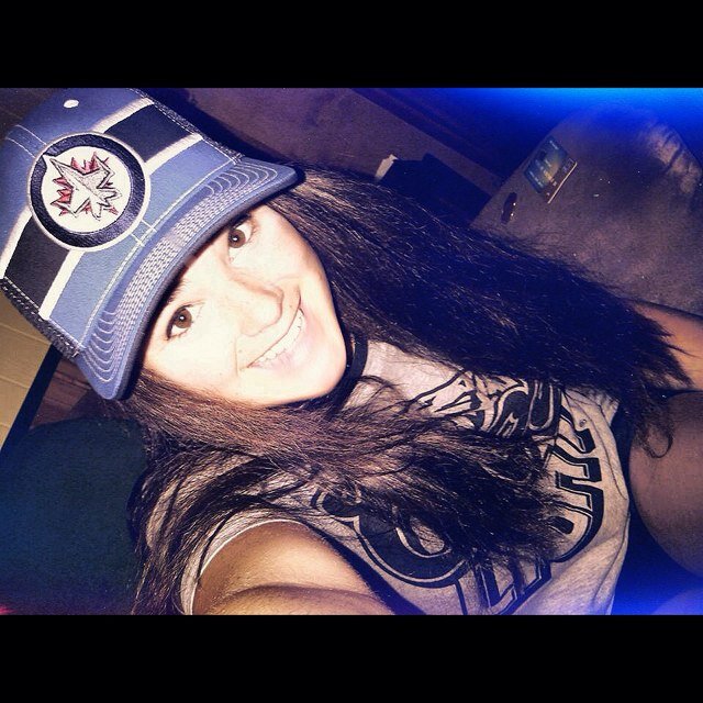 Canadian, Country Music, Blackhawks Fan!! ❤