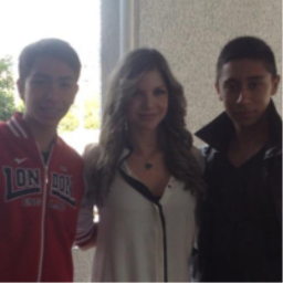 NicolasAmzquita's profile picture. La vida te pone a escoger,  piensa bien pues no es culpa de nadie más tomar un mal camino.