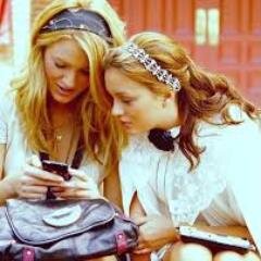 #FirstFake. Primera cuenta de anónimos y confesiones en Fakeland desde 2010®  ¿Anónimos o quieres pedir un consejo? Déjalo en ask :) -XOXO, Gossip Girl ;)