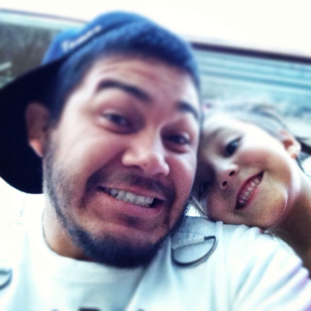 ayalarob's profile picture. 