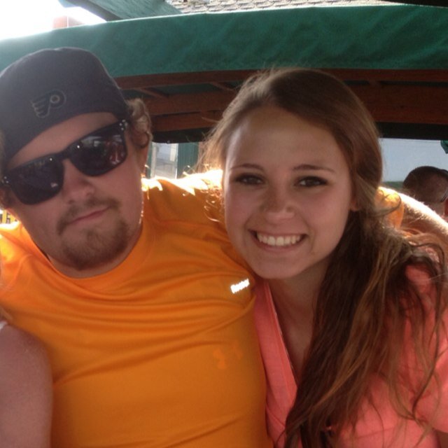 raychelroo's profile picture. 