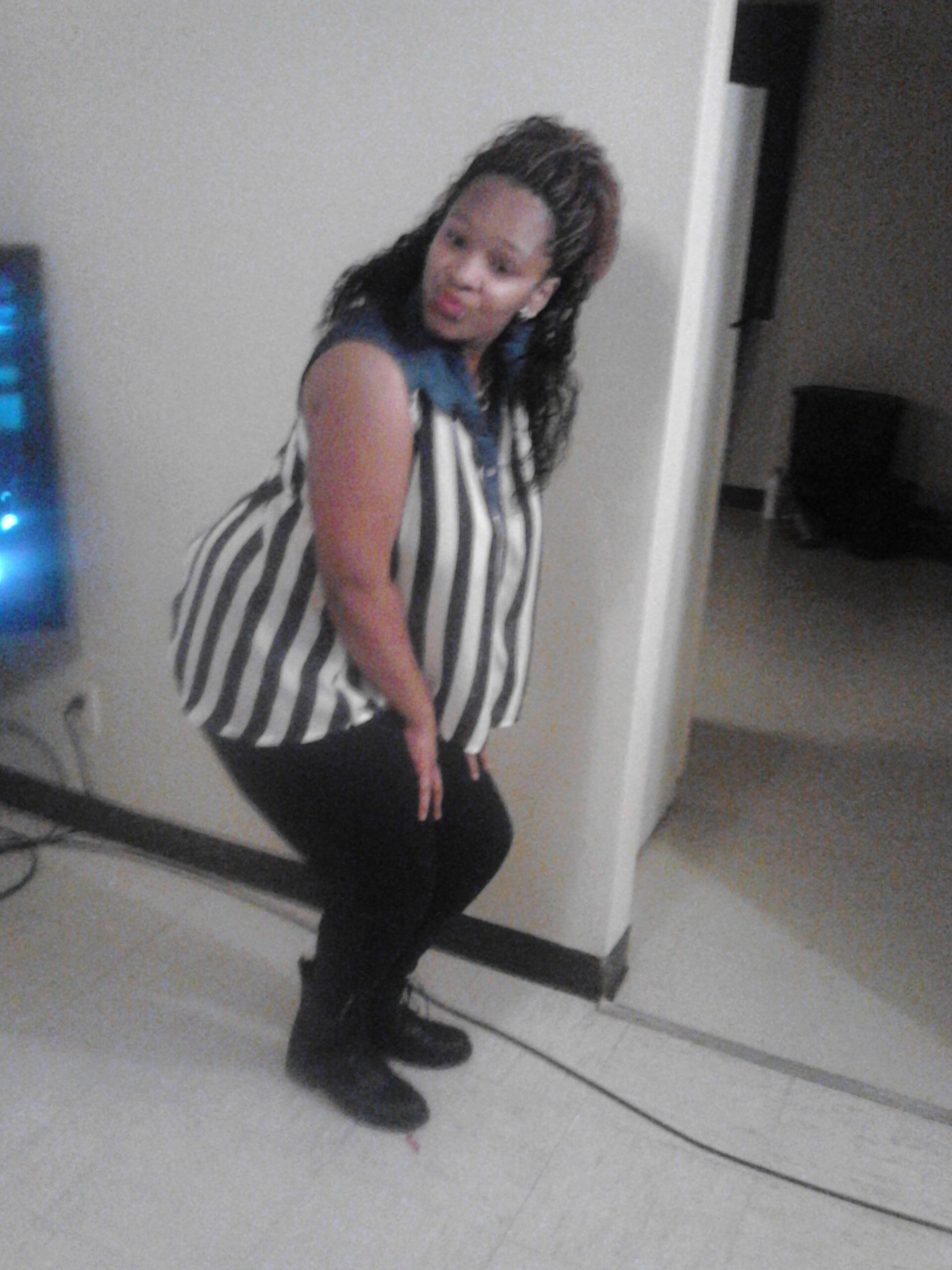 #Teamlightskin #Teamfuckyofeelins #Teamidontlikeuhoes #Teamalwaysonpluto #Teamgeminibaby #Teamthatsdatshitidontlike!!