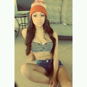 New s/o page for all lightskin cuties . Guys & Girls send your pictures w/ your twitter or instagram name to lightskincuties@gmail.com #TeamLightskin