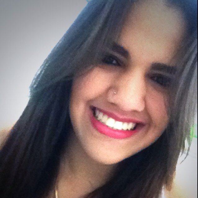 Prazer, Ariana cheia de qualidades e defeitos, estudante de odontologia e não sei se vou agradar mais não nasci para fazer todos felizes ! S.I.N.C.E.1994