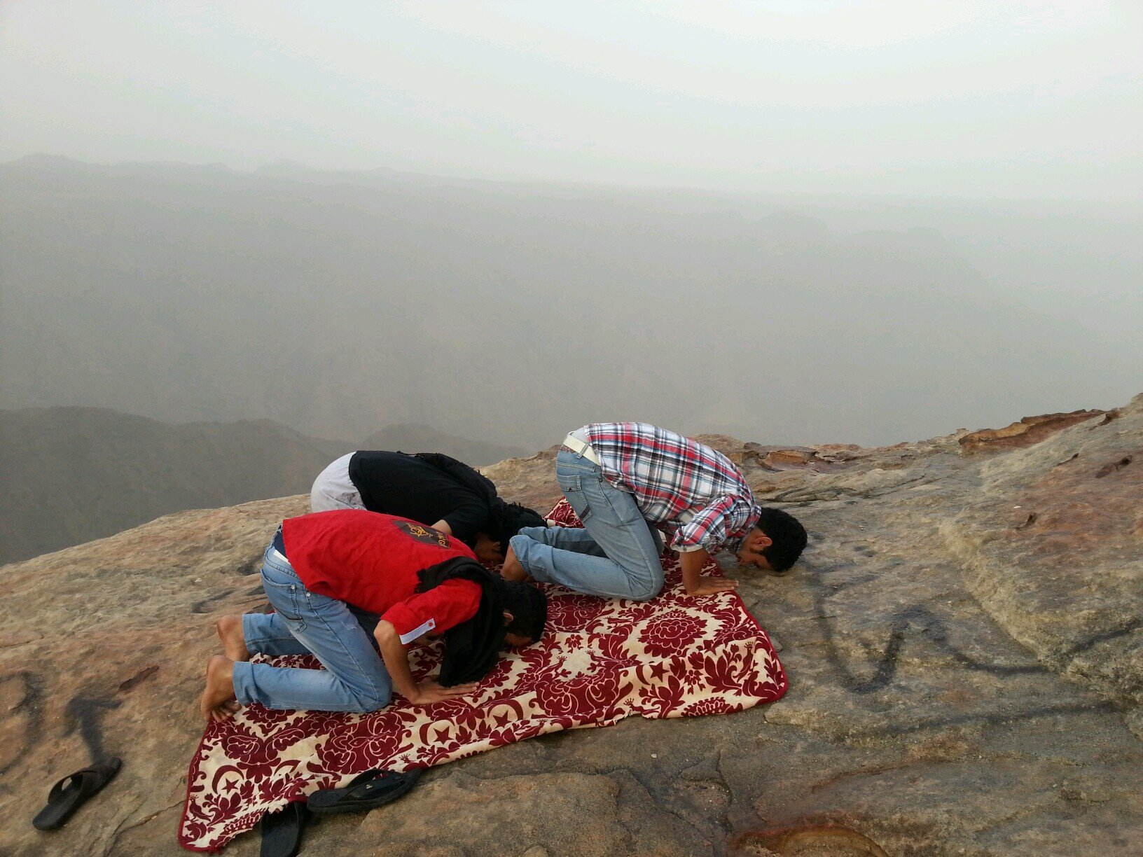 ‏‏‏......اللهم اعز الاسلام والمسلمين.....