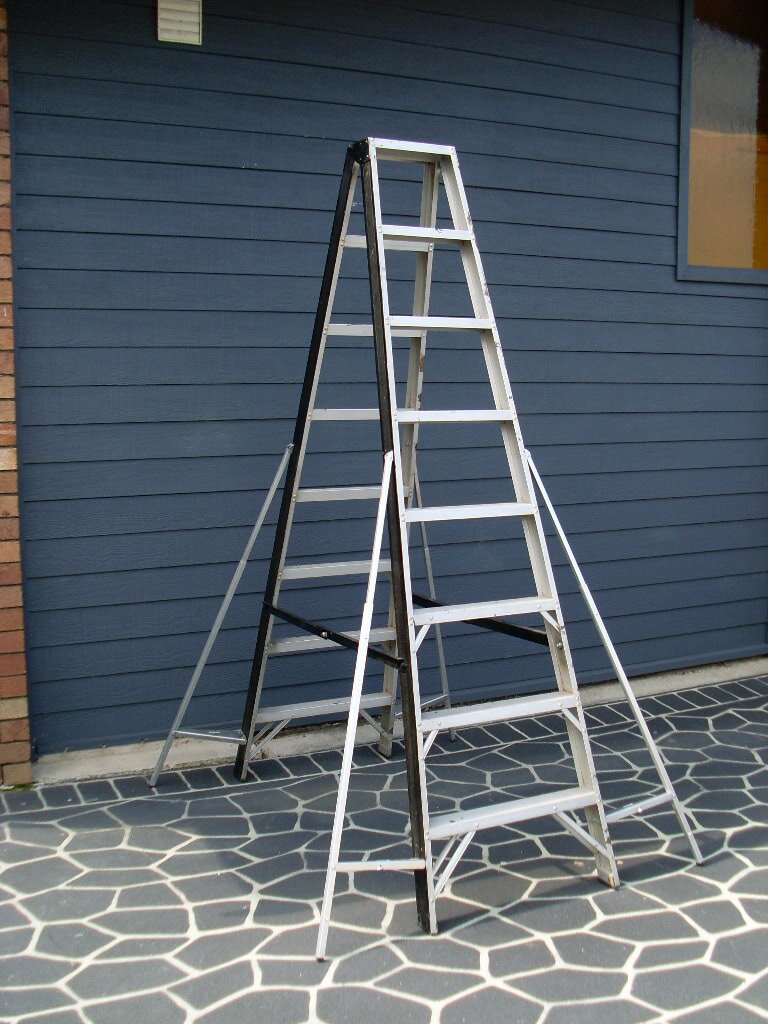 laddalegs's profile picture. L-ADD-A-LEG-S STABILISERS
The seatbelt for portable step ladders