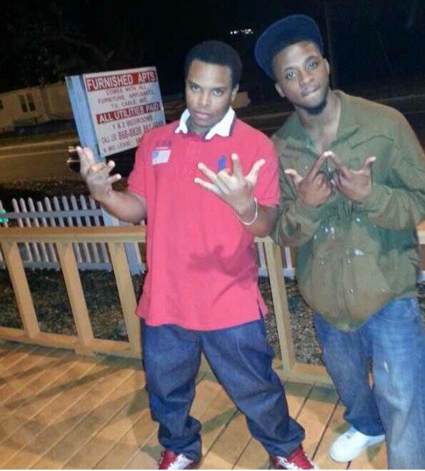 100%REAL.................RENEGADE 4 LIFE FOREAL ....Free MY FUCKING BROTHERS PESO AND  GRED... THE ONE..................... LOVE LIFE ...............ONE
