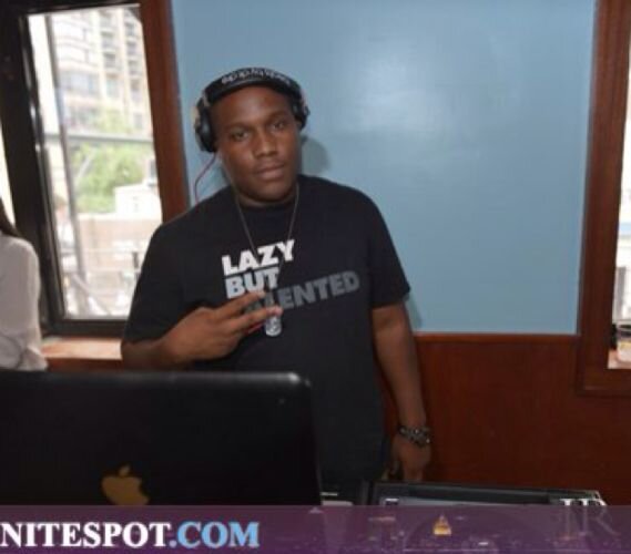 Educated. Harlem. #OmegaPsiPhi #ZetaPsi #MH4L #TheBlockTalk Booking Info: DJNP3bookings@gmail.com https://t.co/626nBZTHu7