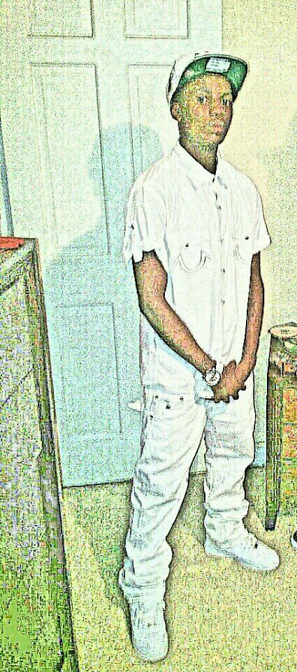 Bottles Popping Models Watching we up in here F.O.B.M.G follow me on instagram , quan_baby28 💔💔💔