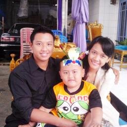 my name is gustap
i live in garut
my hooby is swimming,volly ball,singing,basket ball,hiking
my ideals pilot