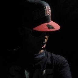 I fucked Kim Kardashian, had a threesome with Alicia Keys and Keri Hilson, taught D12 how to dunk, #HUSTLEGANG  My twifey: @sweet_and_calm♥ love this girl :D