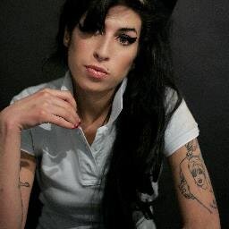 Amy Winehouse, la diva británica del nuevo soul y de los cardados imposibles