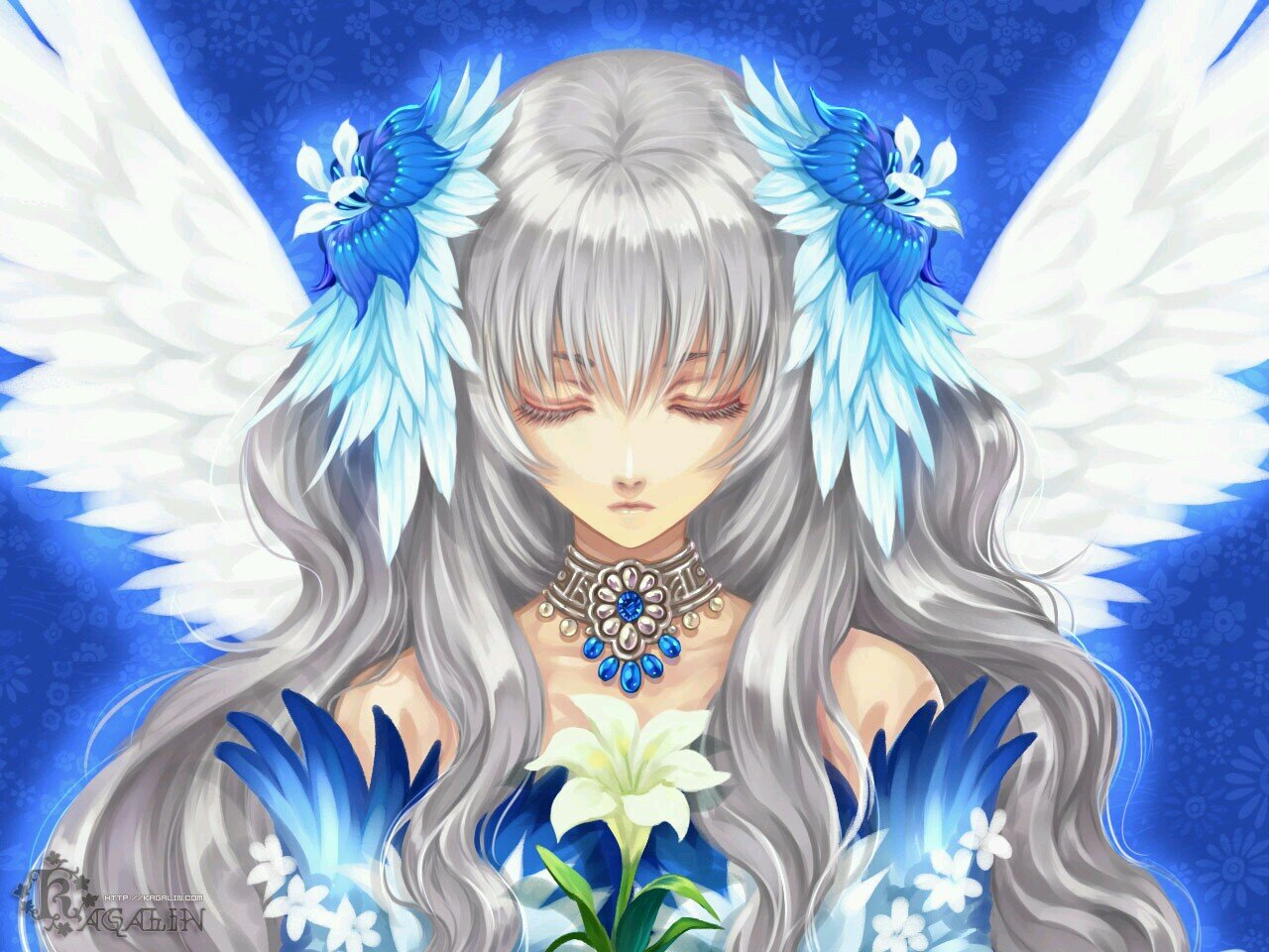 hello their I'm ms.sophie but...u can call me sophie :) I love cupcakes an I'm friendly to an (#SINGLE)follow me an ill follow too Ps:have alittle dark side