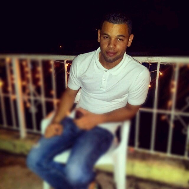 Lleno de juventud. Vivo sin paradigma #Aprender #Compartir #Reir #Comer #BailoSalsa ;)|Querer es poder
