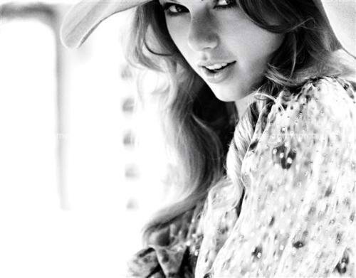 I don't care I'm not alone I have Taylor's songs and maybe chocolate yeah in my refrigerator