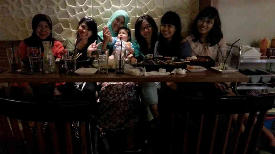 sedang menikmati & bersyukur ;)