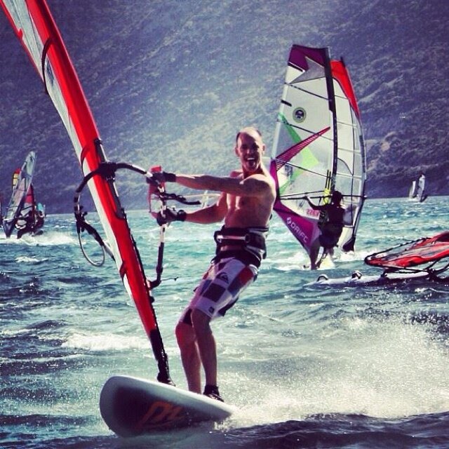 Owner at WM @webministratie | (online) accounting | tax | finance | innovation | tech | guitar | windsurfing | design | sports