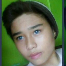 howardalmero1's profile picture. 請跟隨我在twitter上..沒有！我只是在開玩笑，我不是說你需要按照我這取決於你