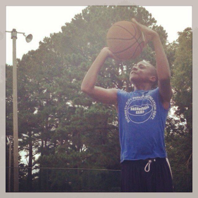 Instagram---- CliffJeez_23 KIK---- CliffJeez_23 *JUST A YUNG BALLER, TRYNNA MAKE IT* *BALL*IS*LIFE*