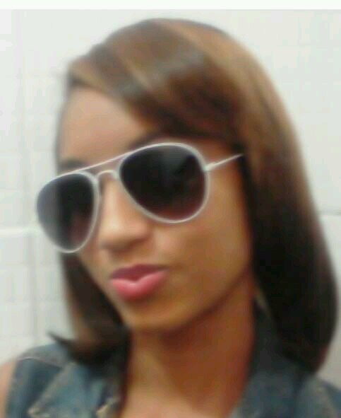 ♥SOu IgUal a V iDRo se CAIR eu QuEbro, mas se Pisar Eu cOrTo..♡