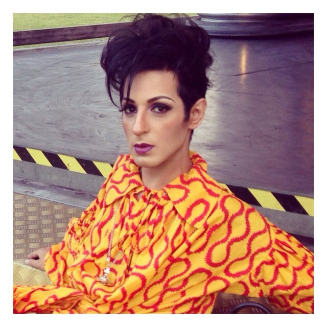 From London UK, I luv music, Westwood, parties, makeup, sushi, champagne & boyz. follow me on Instagram https://t.co/gcMEB3AEVj