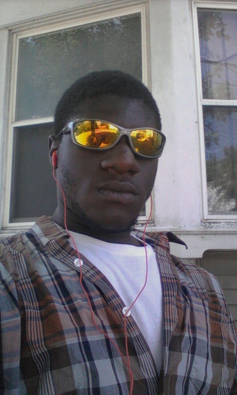 ShadowLaFlare's profile picture. Everyone follow me I follow back, #TeamDarkskin #TeamGuyana #TeamFollowback