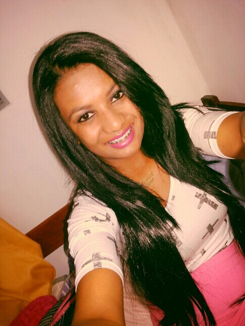Letícia Lima, 18 anos, namoro - São Carlos. 
..  Só quero a paz de um riso sem razão .. (=