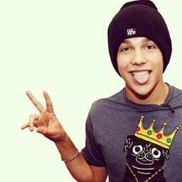 Fan de Austin Mahone ! Et justin biber , léa michelle est magnifique !
