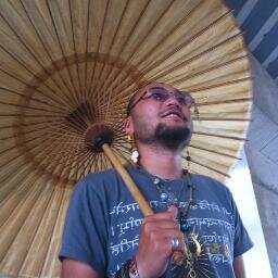 URAKAMI_TAION's profile picture. 「現代の人間」としては生きていくつもりは無く、
PCが部屋にあるだけ。
あとは目の前の出来事を大切に。
「生き物みんなが笑顔」これが目標です。
　　　　　日記　http://t.co/9WwuajMz14　 　　　　　フェイスブック　https://t.co/stsS60Cz3t