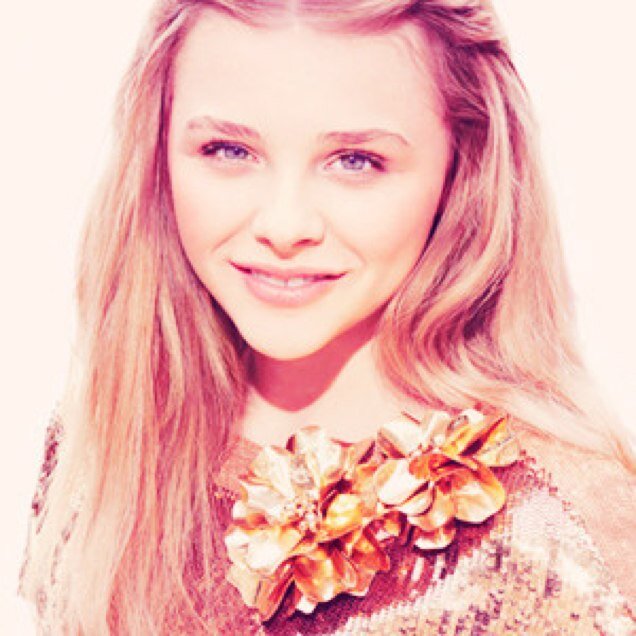 i'm a legendary wortless witch.people also call me bambi. Once animal. Peter pan broke my arm. Mother:@sarahswan_OUAT Boyfriend: @LittleNemo_OUAT. #RP #OUAT #DU