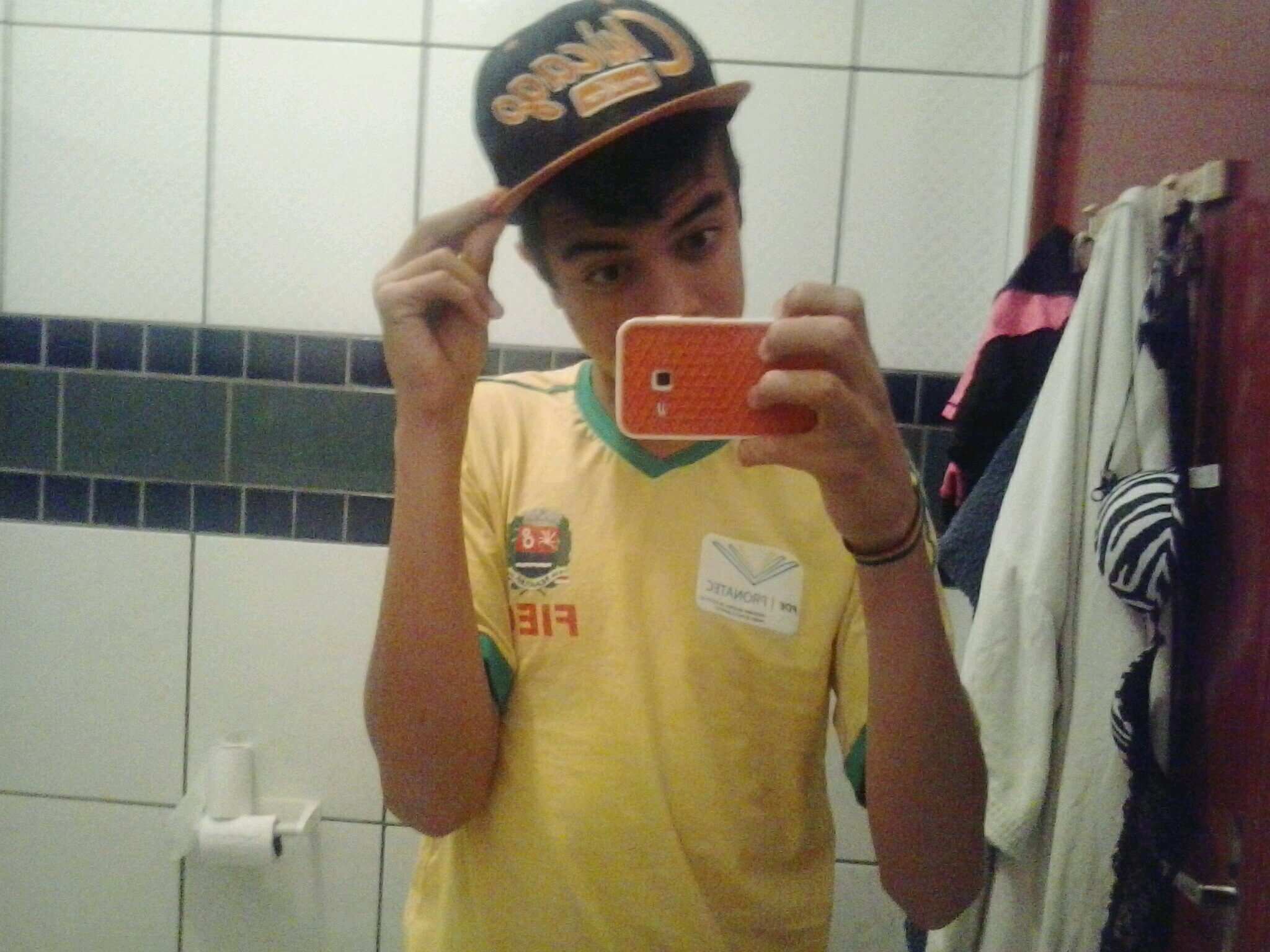 Me add la no face u.u 

http://t.co/27xT1Q7UsB…