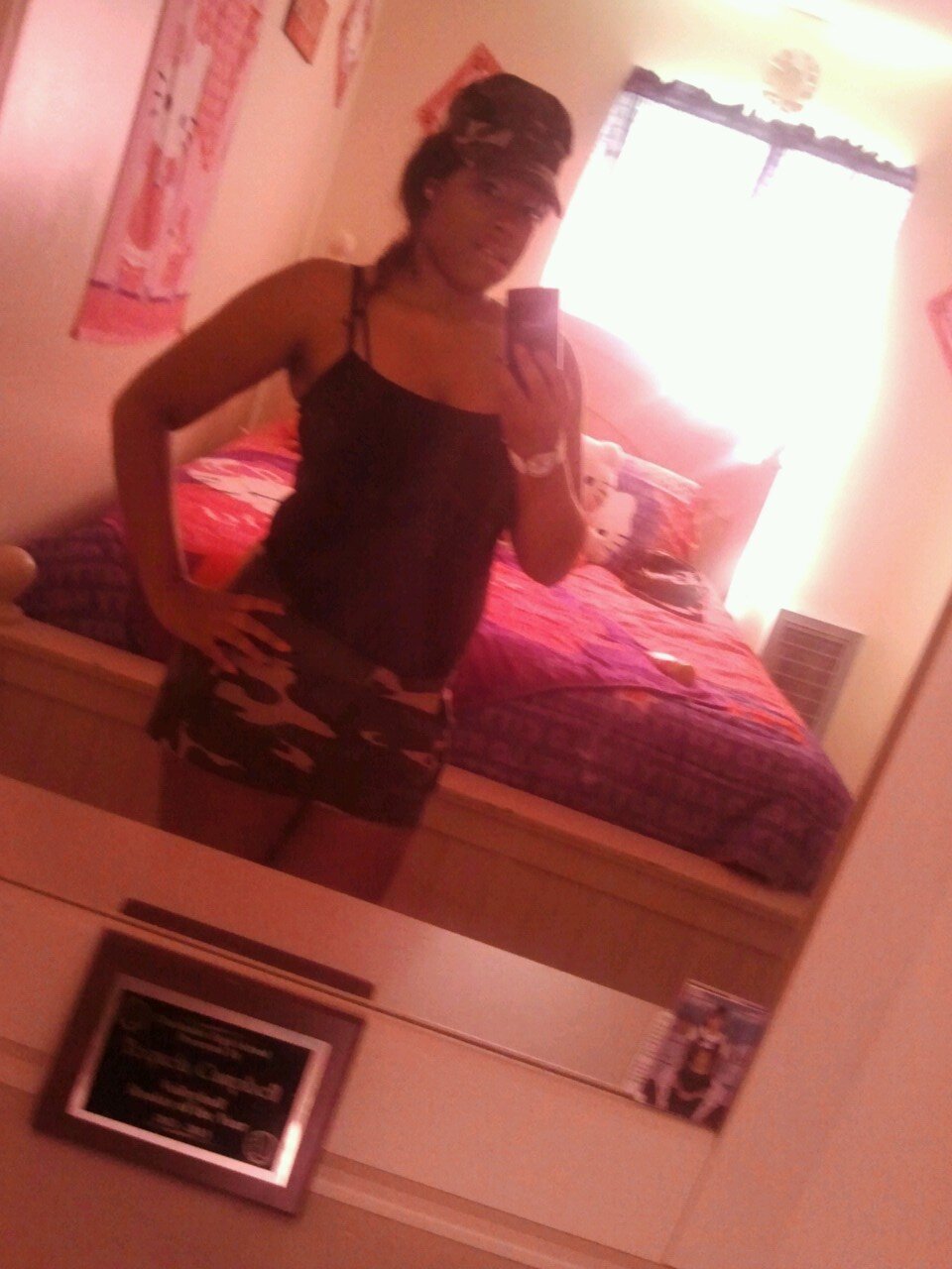 . iLovee Being Mee, And Hanging With My Friends. I'm A Cool As Person To Be Around. 3