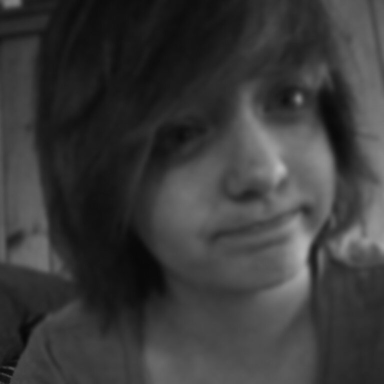 i love my girlfriend. I love bands. I love music. I hate the USA. aka hell.