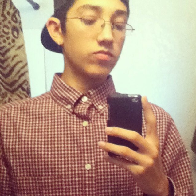 You know that follow button.,.,yea ill tap that. ;)
