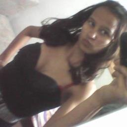 sou uma pessoa legal divertida as vezes chata irritante, sou sincera oq tiver pra fala falo na cara doa a quem doer