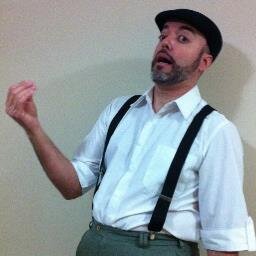 Criado pelo Ator e Humorista Emerson Albernás, Gennaro vive as mais inusitadas confusões no seu dia-a-dia buscando entender o mundo. Contato (11) 99720-3012