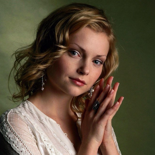 VeroGiantonio's profile picture. Werewolf; former dancer. Born in NOLA, just moved to Bon Temps. Waitress at Hair of the Dog, dance instructor. @WereDonnie's woman.