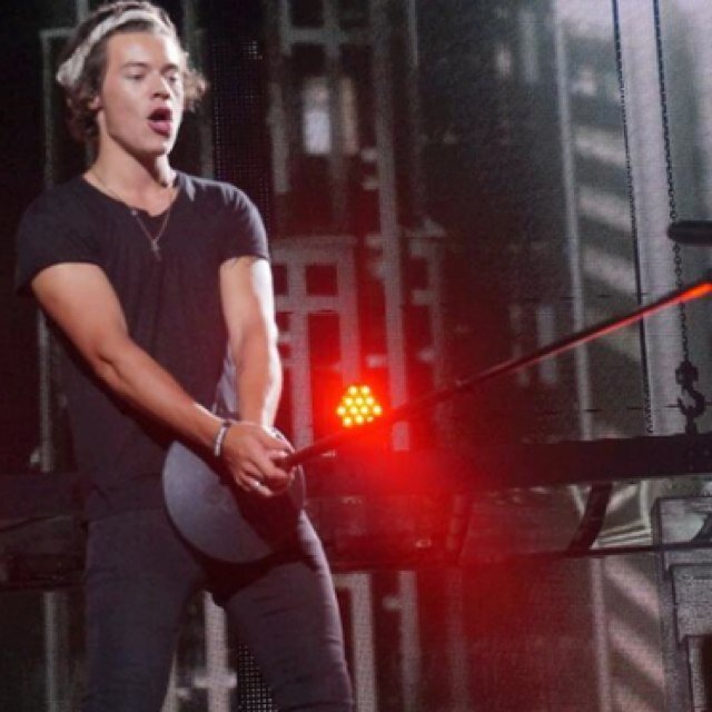 sucking and fucking @fakerharrys be jealous. his dick is mine. i cut it off and its mine now. it tastes like apples