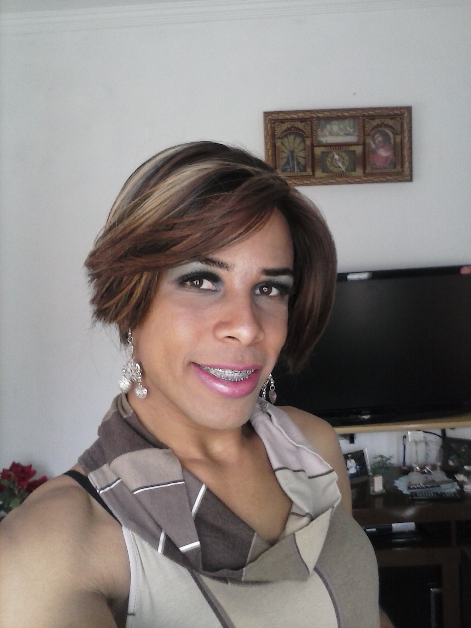 Sou Transformista,amo me montar,e amo ser quem eu sou.