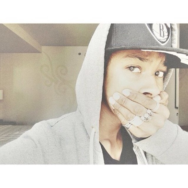 Jayan ⇉ Jay Jay ⇉ Jay • @ThePinkThug ❤